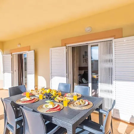 Canguu - Piscina Aquecivel E Bbq Na Gale, Βίλα Αλμπουφέιρα